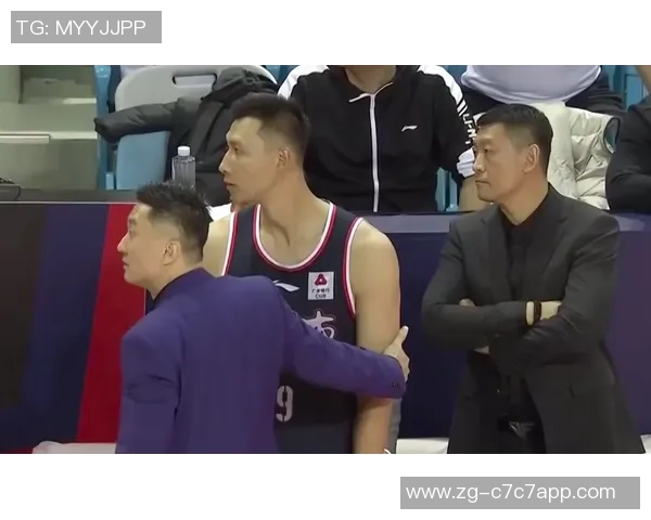 多蒙特与巴黎激战正酣比分悬念迭起引发球迷热议